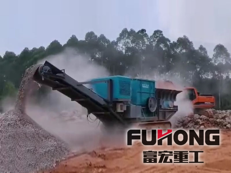 建筑垃圾移動(dòng)破碎站常用型號介紹及工作原理